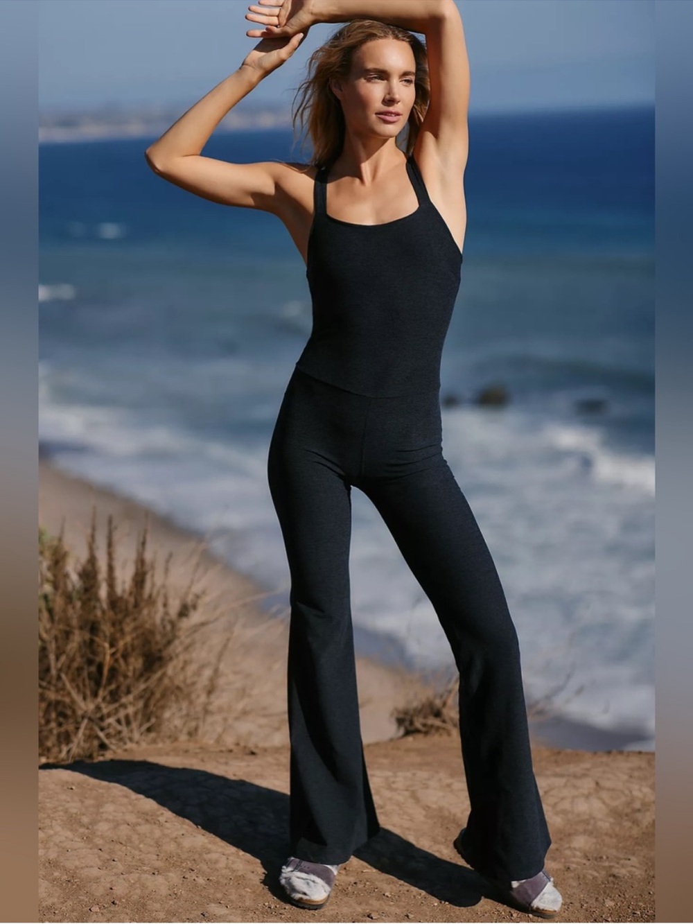 Beyond Yoga Hit the Scene Space Dye Flare Jumpsuit Size Small Black